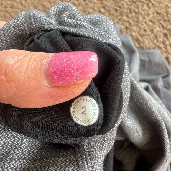 Lululemon Align SHR Nulu Gray High Rise Crop Leggings 2 $98 - Picture 7 of 10